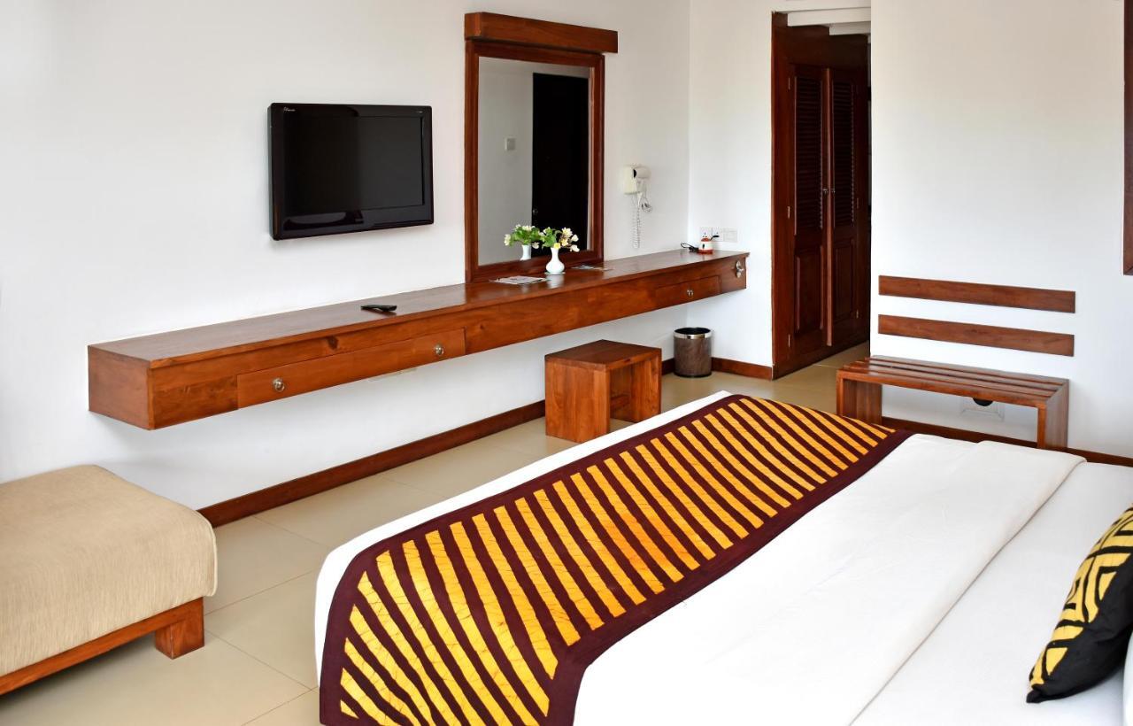 Goldi Sands Hotel Negombo Dış mekan fotoğraf